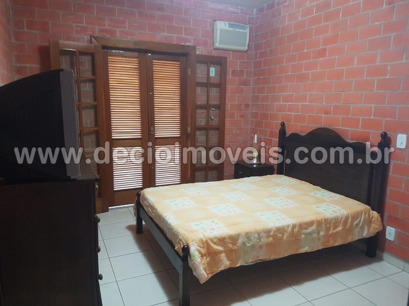 Casa à venda com 3 quartos, 205m² - Foto 25