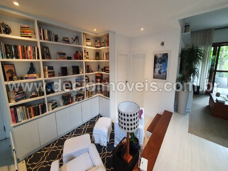 Casa à venda com 5 quartos, 312m² - Foto 24