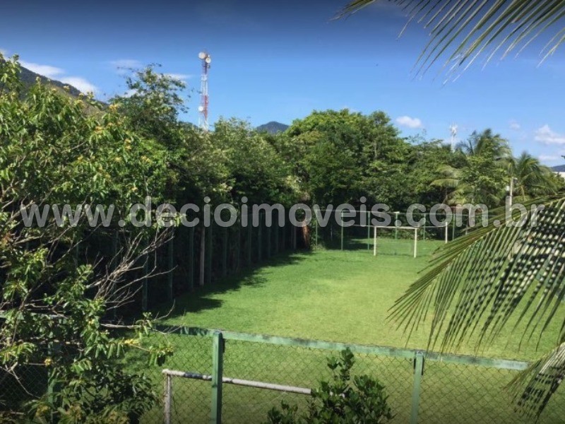 Casa de Condomínio à venda com 3 quartos, 548m² - Foto 4