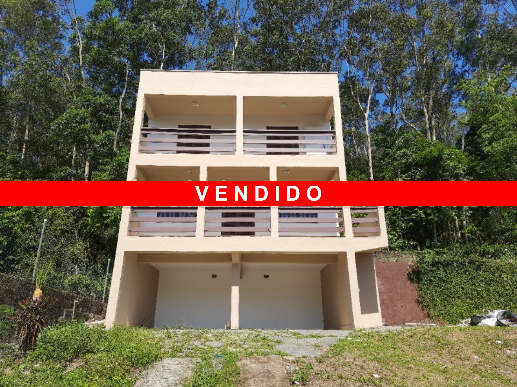 Sobrado à venda com 3 quartos, 125m² - Foto 1