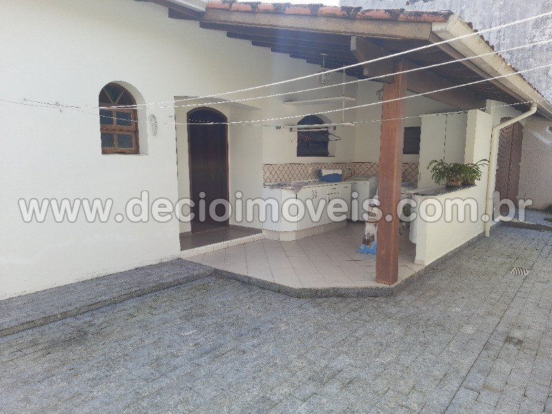 Casa à venda com 4 quartos, 389m² - Foto 14