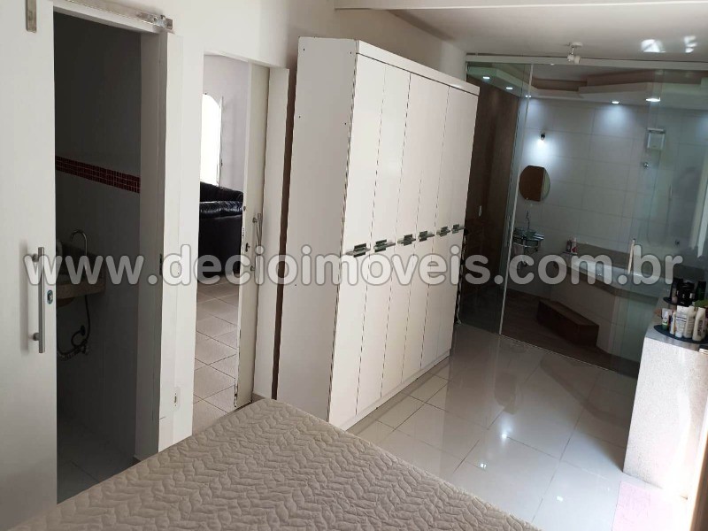 Casa à venda com 5 quartos, 600m² - Foto 11