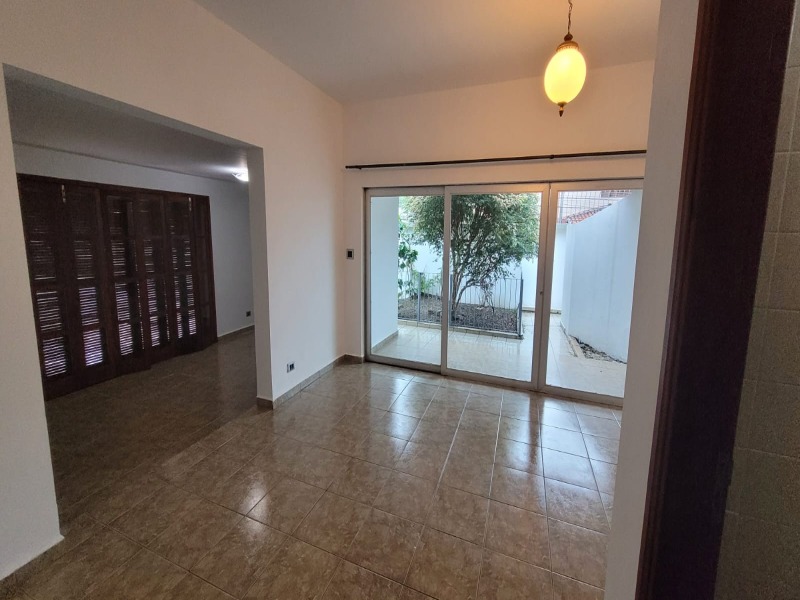 Casa à venda com 3 quartos, 387m² - Foto 3