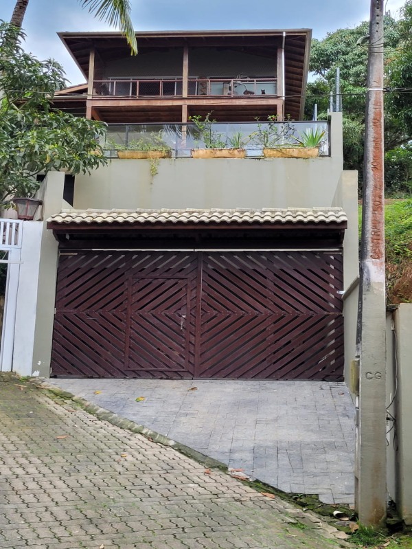 Sobrado à venda com 3 quartos, 341m² - Foto 2