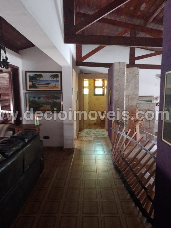 Casa à venda com 5 quartos, 309m² - Foto 11