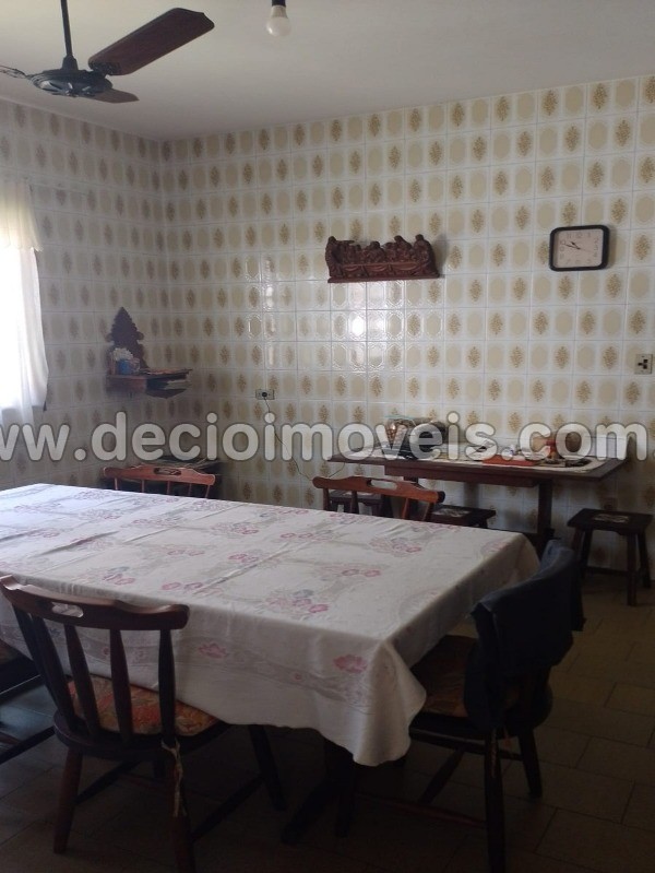 Casa à venda com 5 quartos, 309m² - Foto 12