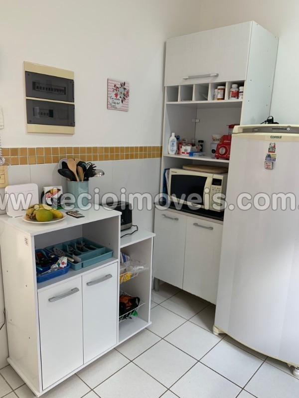 Casa à venda com 2 quartos, 74m² - Foto 10