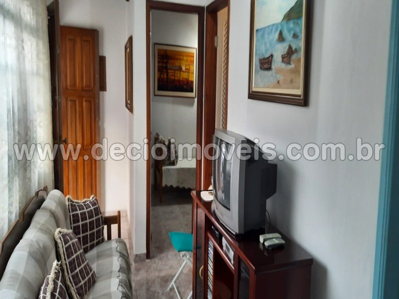 Casa à venda com 5 quartos, 182m² - Foto 16