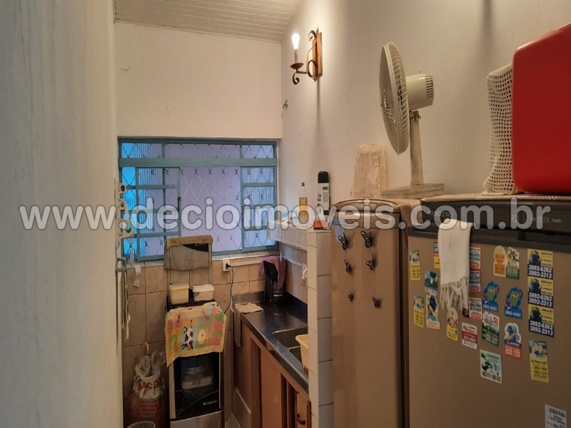 Casa à venda com 5 quartos, 182m² - Foto 10