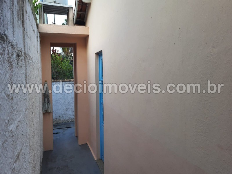 Casa à venda com 5 quartos, 182m² - Foto 22