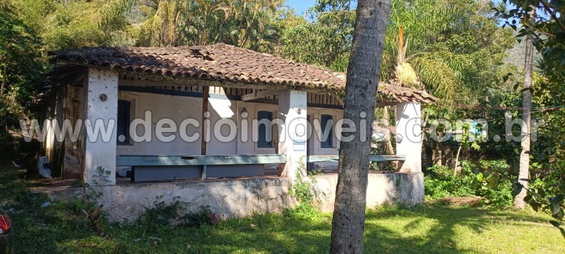 Casa à venda com 3 quartos, 200m² - Foto 2