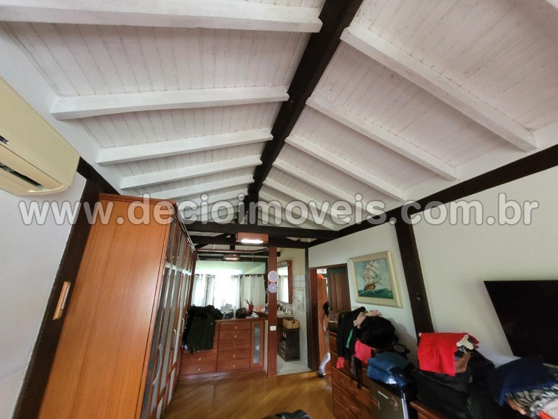 Casa de Condomínio à venda com 3 quartos, 990m² - Foto 19