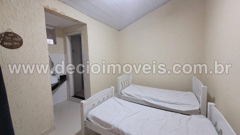 Casa à venda com 2 quartos, 100m² - Foto 4