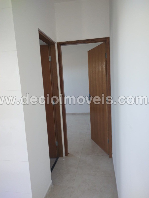 Casa à venda com 2 quartos, 55m² - Foto 7