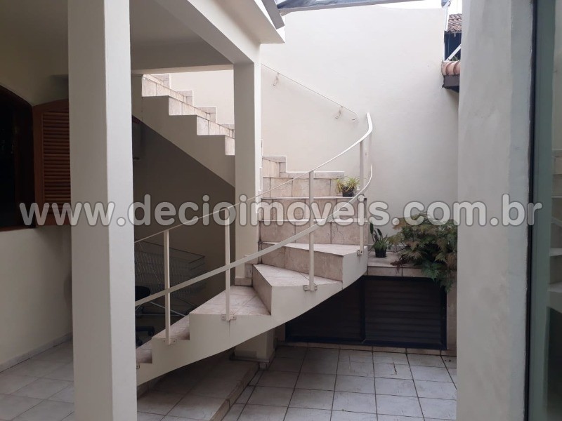 Sobrado à venda com 3 quartos, 244m² - Foto 9