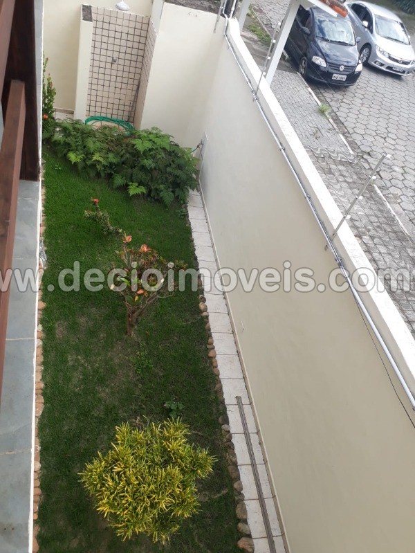 Sobrado à venda com 3 quartos, 244m² - Foto 2