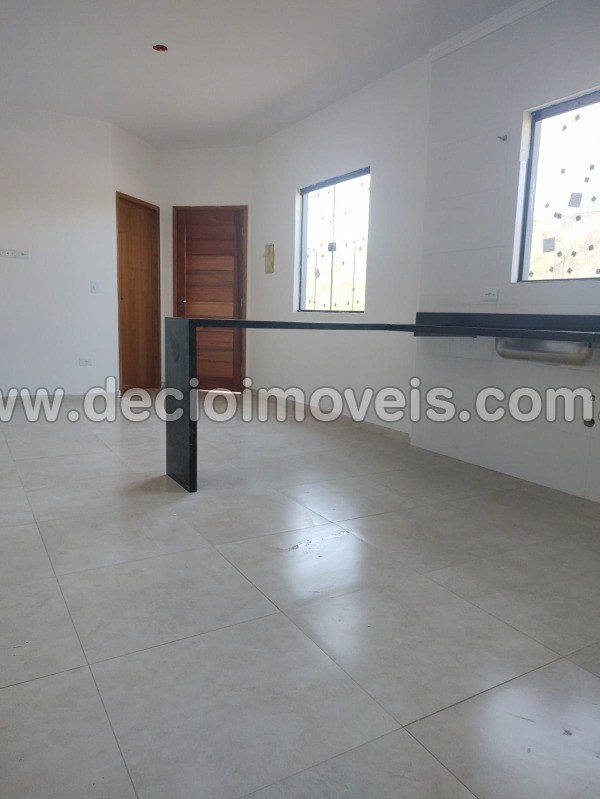 Casa à venda com 2 quartos, 55m² - Foto 5