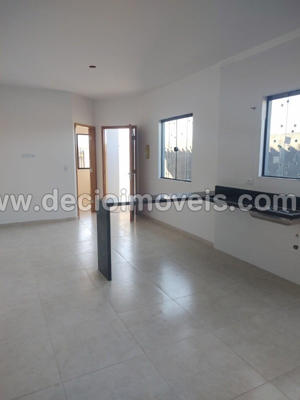 Casa à venda com 2 quartos, 55m² - Foto 13