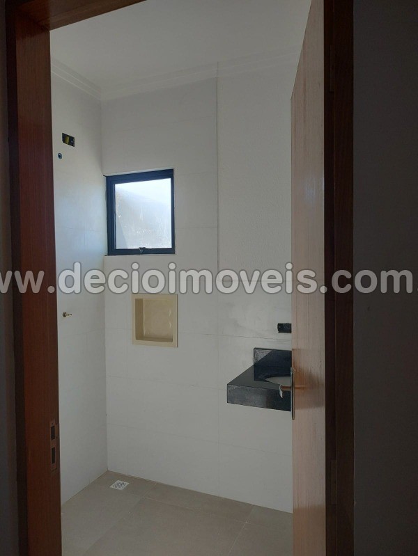 Casa à venda com 2 quartos, 55m² - Foto 17