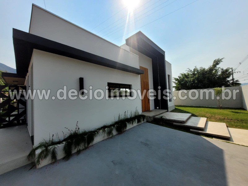 Casa à venda com 3 quartos, 168m² - Foto 4