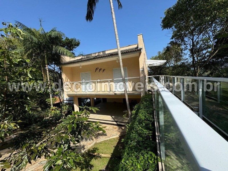 Sobrado à venda com 4 quartos, 310m² - Foto 1