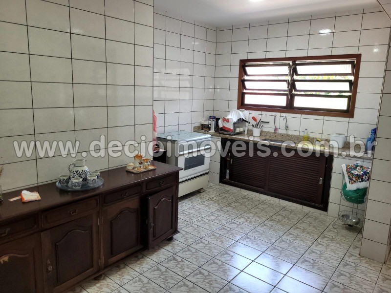 Casa à venda com 3 quartos, 169m² - Foto 7