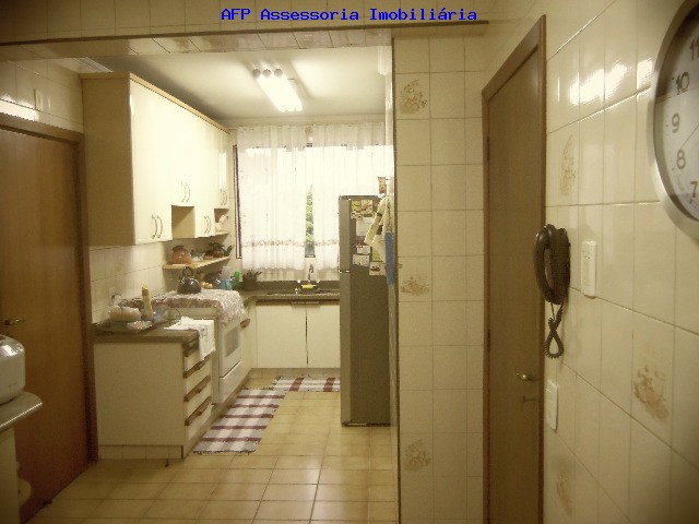 Apartamento à venda com 3 quartos, 154m² - Foto 8