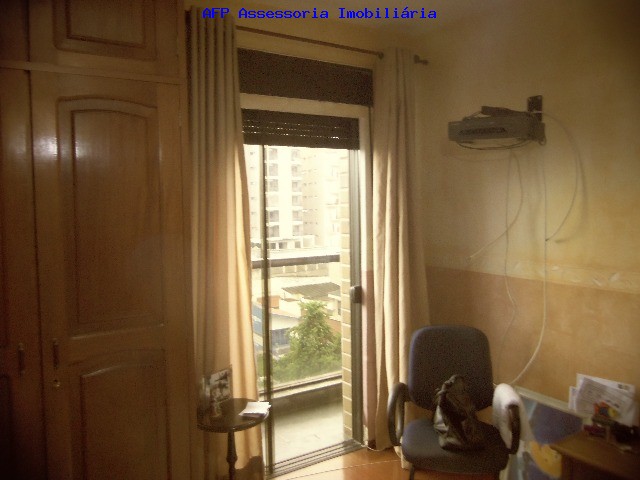 Apartamento à venda com 3 quartos, 154m² - Foto 13