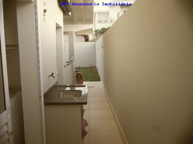 Casa de Condomínio à venda com 3 quartos, 300m² - Foto 13