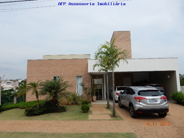 Casa de Condomínio à venda com 3 quartos, 450m² - Foto 1