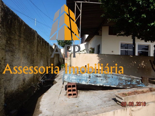 Casa à venda com 3 quartos, 594m² - Foto 5