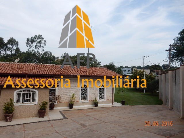 Fazenda à venda com 3 quartos, 1600m² - Foto 2