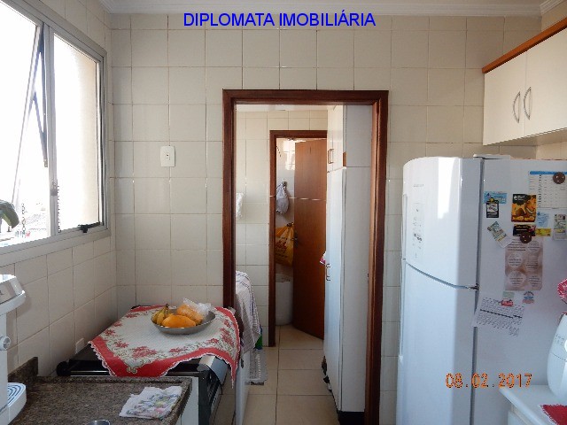 Apartamento à venda com 3 quartos, 80m² - Foto 14