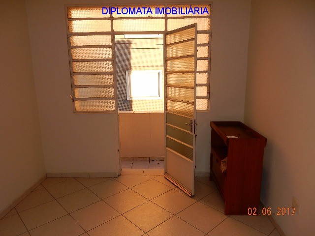 Apartamento à venda com 3 quartos, 85m² - Foto 4