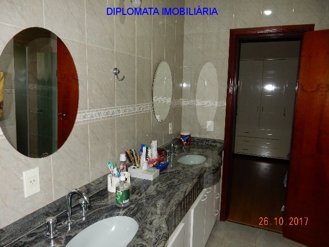 Sobrado à venda com 3 quartos, 600m² - Foto 30