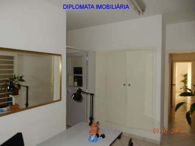 Casa à venda com 3 quartos, 300m² - Foto 6