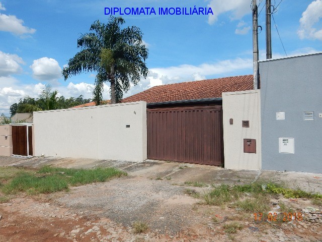 Casa à venda com 2 quartos, 490m² - Foto 2