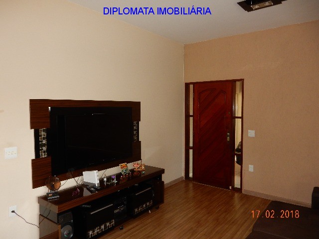 Casa à venda com 2 quartos, 490m² - Foto 11