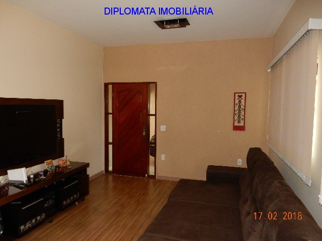 Casa à venda com 2 quartos, 490m² - Foto 12