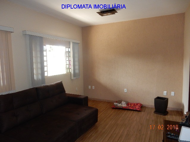 Casa à venda com 2 quartos, 490m² - Foto 13