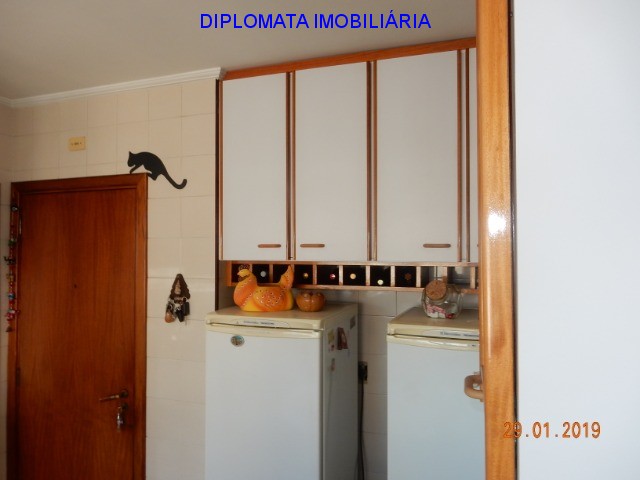 Apartamento à venda com 3 quartos, 187m² - Foto 44