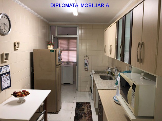 Apartamento à venda com 3 quartos, 90m² - Foto 11