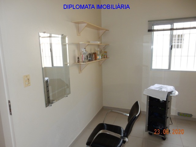 Casa à venda com 3 quartos, 300m² - Foto 12