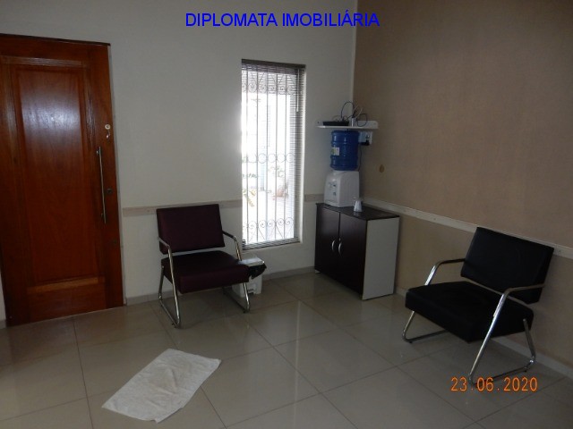 Casa à venda com 3 quartos, 300m² - Foto 16