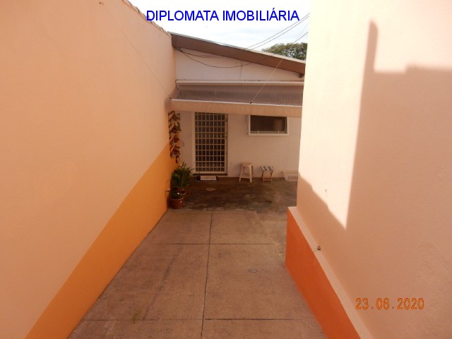 Casa à venda com 3 quartos, 300m² - Foto 28