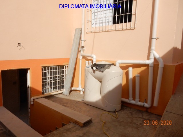 Casa à venda com 3 quartos, 300m² - Foto 30