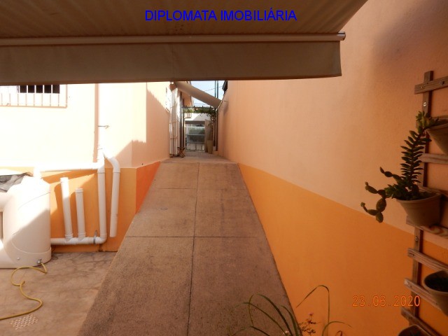 Casa à venda com 3 quartos, 300m² - Foto 36