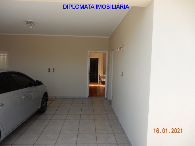 Casa à venda com 3 quartos, 300m² - Foto 5