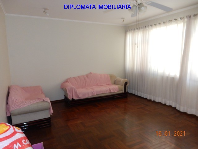 Casa à venda com 3 quartos, 300m² - Foto 8