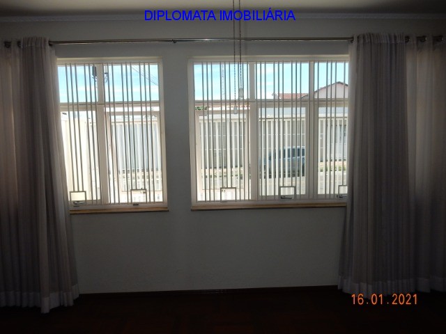 Casa à venda com 3 quartos, 300m² - Foto 9